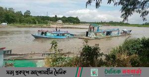 ঘিওরে বলগেট দিয়ে মাটি কাটার প্রতিবাদে বিক্ষোভ