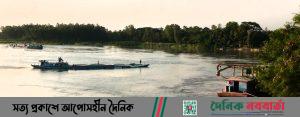 ঘিওরে ড্রেজিং করে মাটি বিক্রির পায়তারা, বাড়ছে নদী ভাঙ্গন