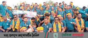 ৯৩ বিজনেস গ্রুপ মানিকগঞ্জ বন্ধুদের নৌকা ভ্রমণ
