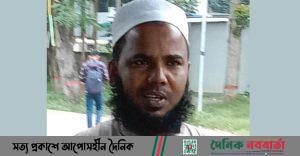 দৌলতপুরে ডাক্তার না হয়েও রোগী দেখেন আব্দুল মজিদ