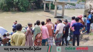 ঘিওর গরু হাট সংলগ্ন ইছামতি নদীতে নৌকা ডুবি