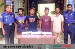 নন্দীগ্রামে ডাকাতির প্রস্তুতিকালে দেশীয় অস্ত্রসহ আটক ৪