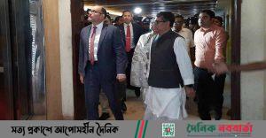 আওয়ামী লীগ কার্যালয়ে মার্কিন রাষ্ট্রদূত
