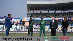 পাকিস্তানের বিপক্ষে ব্যাটিংয়ে বাংলাদেশ