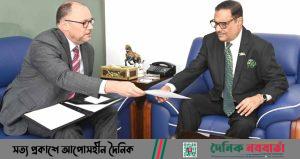 পিটার হাস ও ওবায়েদুল কাদের