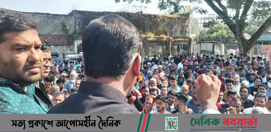 মুন্সীগঞ্জ-১ আসনের স্বতন্ত্র প্রার্থী কবীরের মনোনয়নপত্র জমা