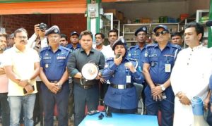ঈদযাত্রা নির্বিঘ্ন করতে ঘিওরে পুলিশের মতবিনিময় সভা